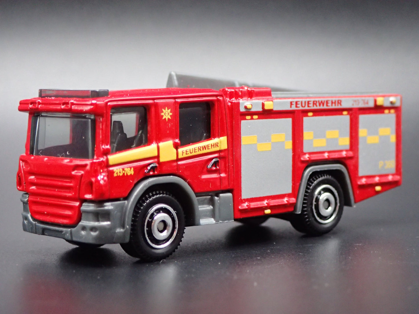 2016-2025 SCANIA P 360 FIRE TRUCK FEUERWEHR RED 1:64 MB SCALE DIECAST MODEL CAR