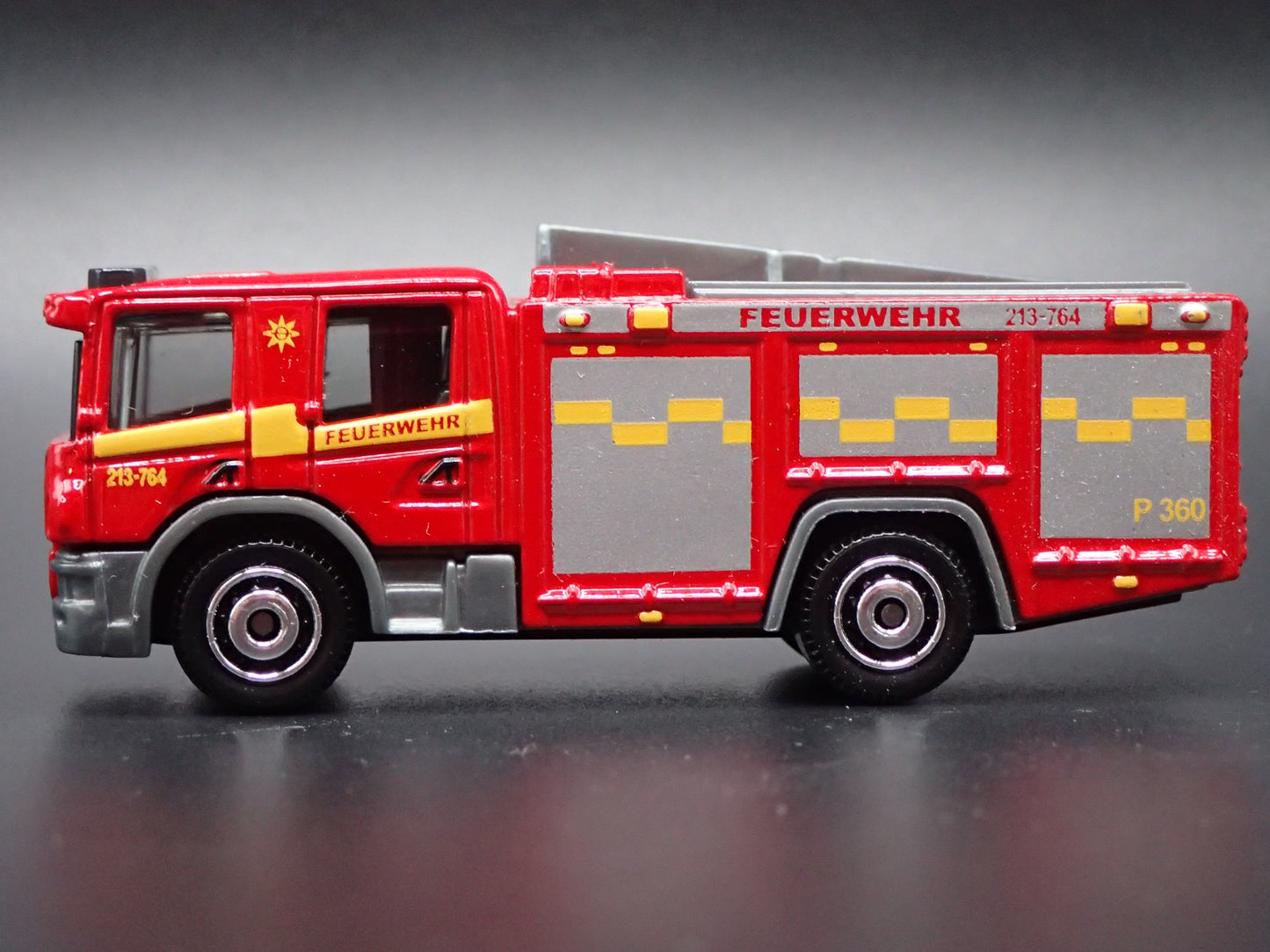 2016-2025 SCANIA P 360 FIRE TRUCK FEUERWEHR RED 1:64 MB SCALE DIECAST MODEL CAR