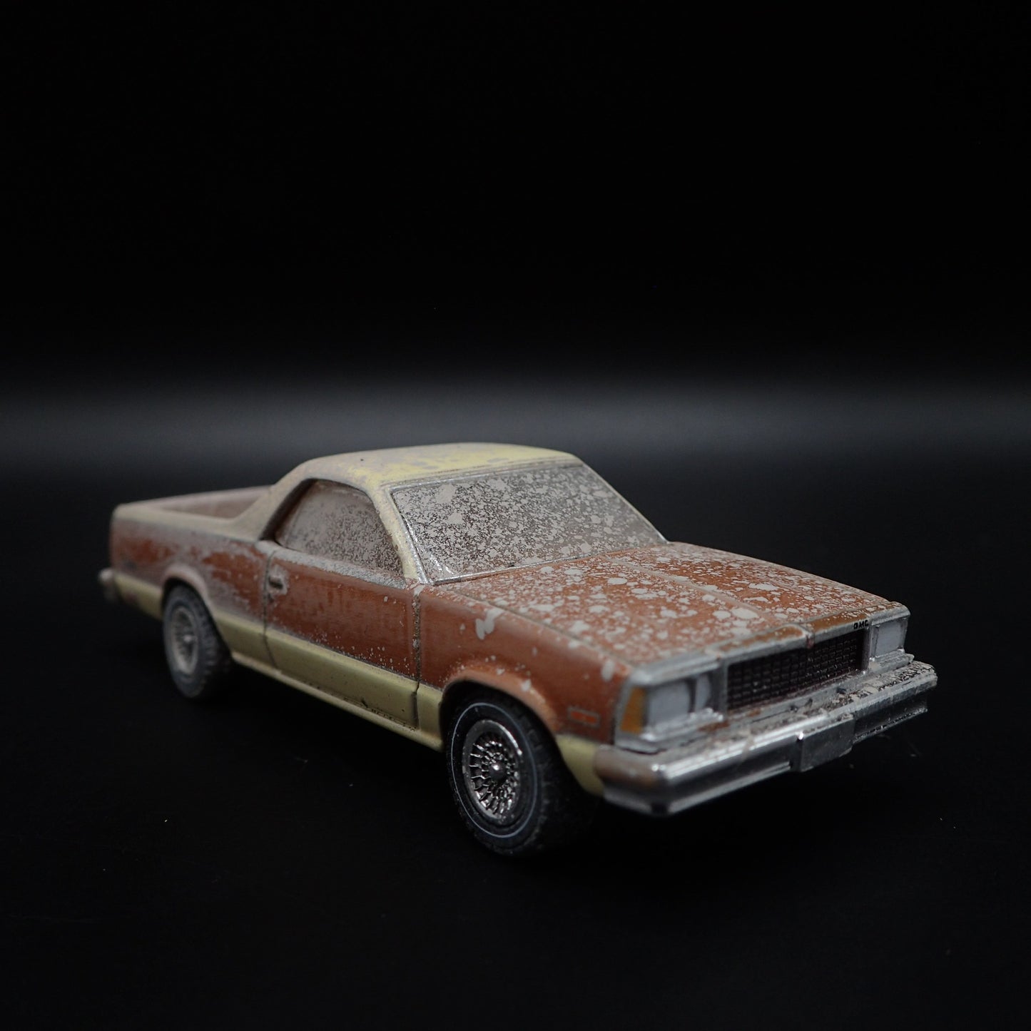 1978 GMC CABALLERO LAREDO EL CAMINO TRUCK GBODY BARN FIND 1/64 SCALE DIECAST CAR