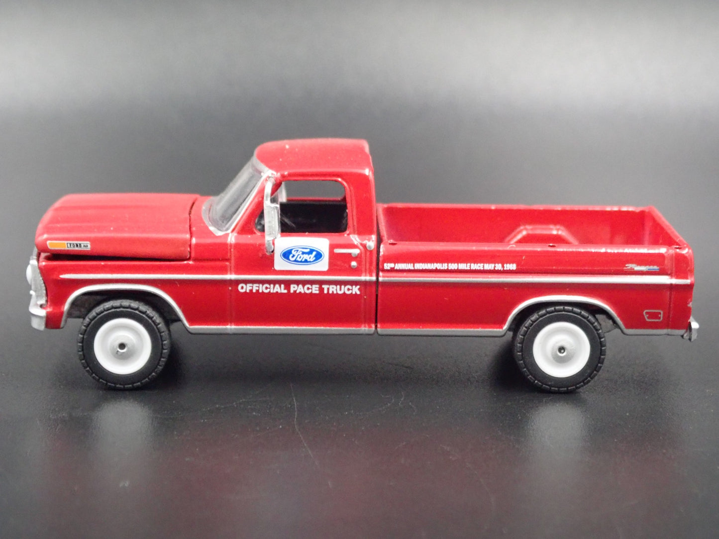1968 FORD F100 PICKUP TRUCK INDIANAPOLIS 500 PACE 1:64 SCALE DIECAST MODEL CAR