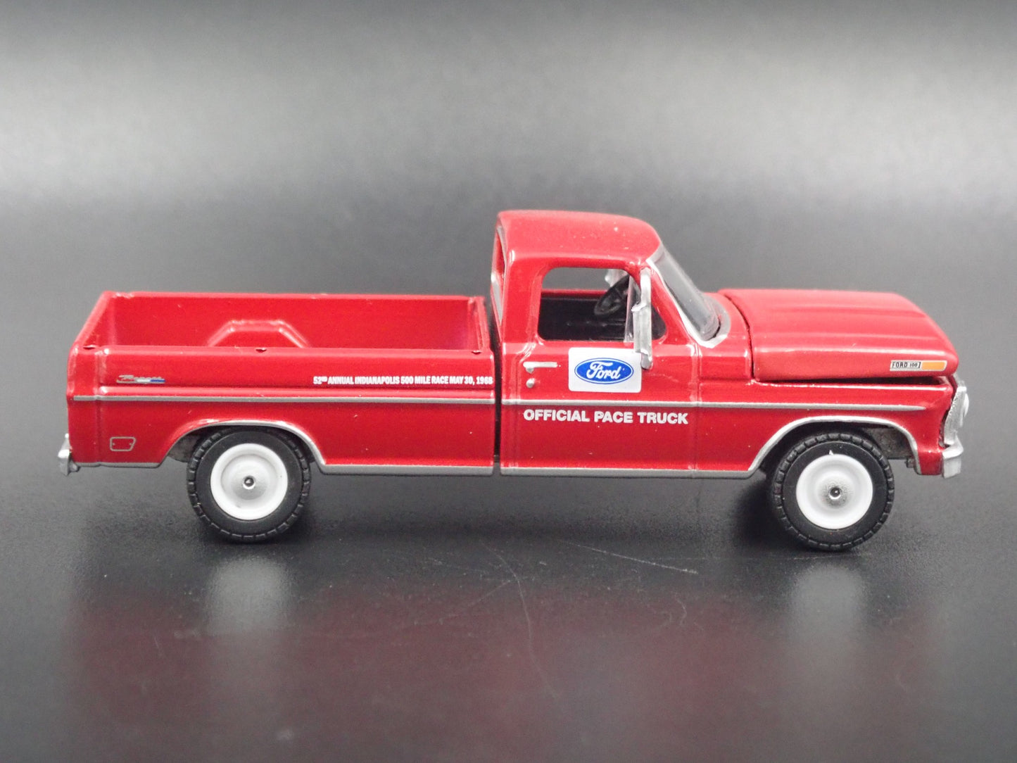 1968 FORD F100 PICKUP TRUCK INDIANAPOLIS 500 PACE 1:64 SCALE DIECAST MODEL CAR