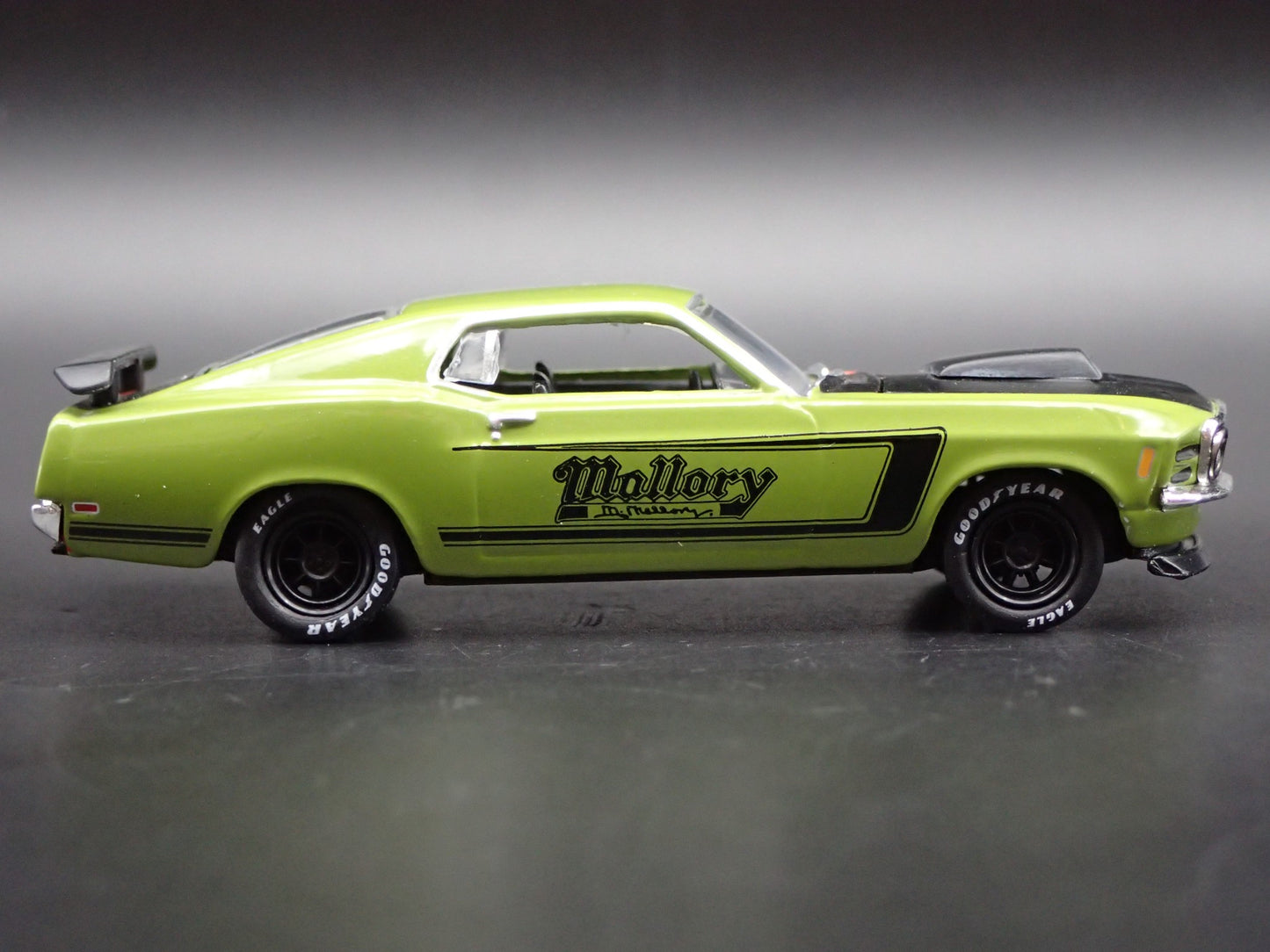 1970 70 FORD MUSTANG BOSS 429 FASTBACK MALLORY RARE 1:64 SCALE DIECAST MODEL CAR