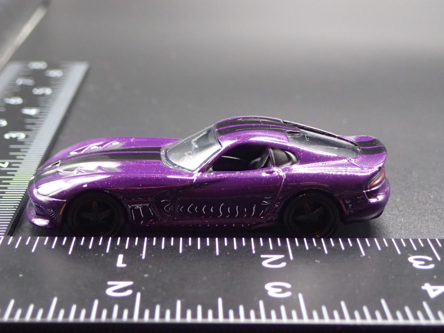 2013- 2017 DODGE VIPER GTC 1/64 SCALE COLLECTIBLE DIORAMA DIECAST MODEL CAR