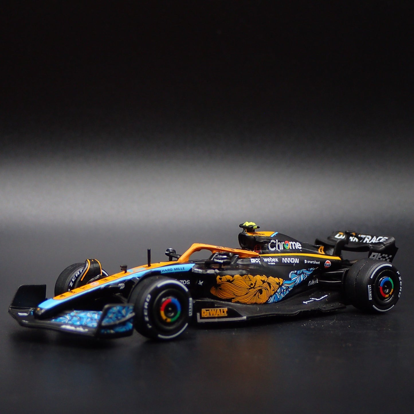 MCLAREN MCL36 LANDO NORRIS #4 2022 ABU DHABI GRAND PRIX F11:64 DIECAST MODEL CAR