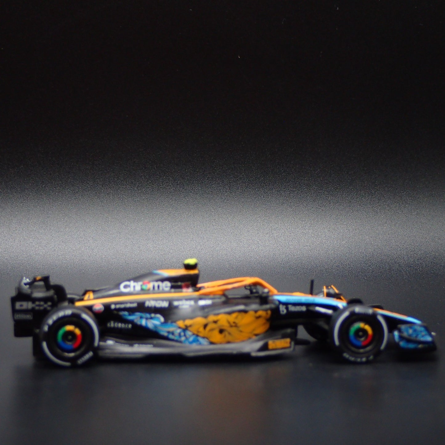 MCLAREN MCL36 LANDO NORRIS #4 2022 ABU DHABI GRAND PRIX F11:64 DIECAST MODEL CAR