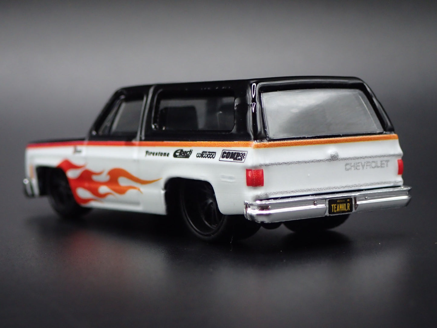 1979 79 CHEVY CHEVROLET K5 BLAZER SQUAREBODY WHITE 1:64 SCALE DIECAST MODEL CAR