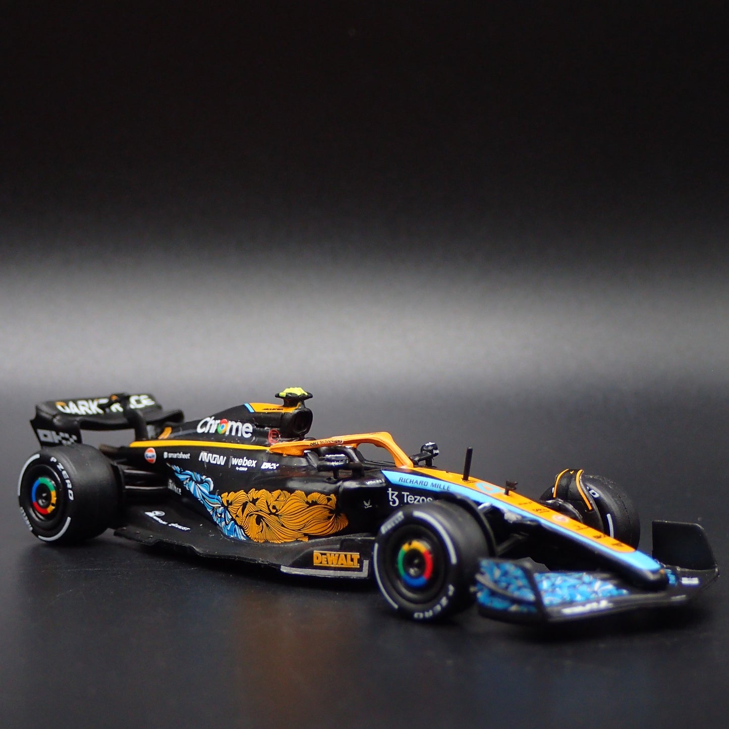 MCLAREN MCL36 LANDO NORRIS #4 2022 ABU DHABI GRAND PRIX F11:64 DIECAST MODEL CAR