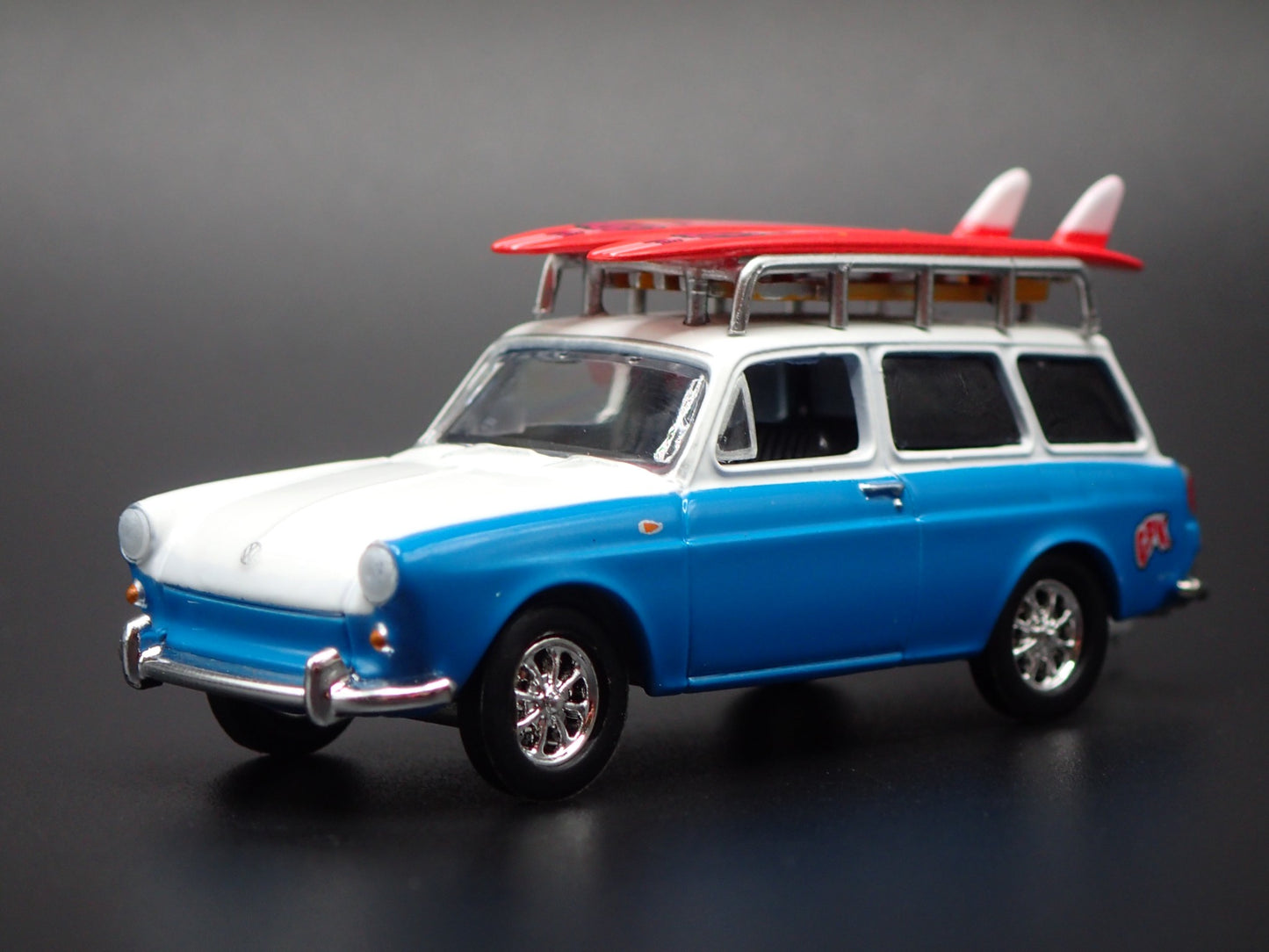 1961-1973 VW VOLKSWAGEN TYPE 3 SQUAREBACK GPK HITCH 1:64 SCALE DIECAST MODEL CAR