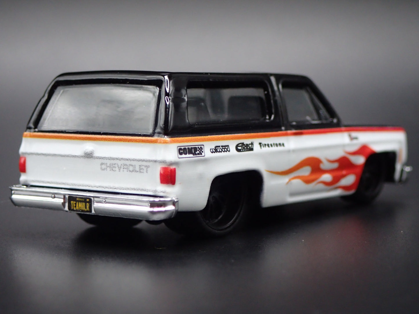 1979 79 CHEVY CHEVROLET K5 BLAZER SQUAREBODY WHITE 1:64 SCALE DIECAST MODEL CAR