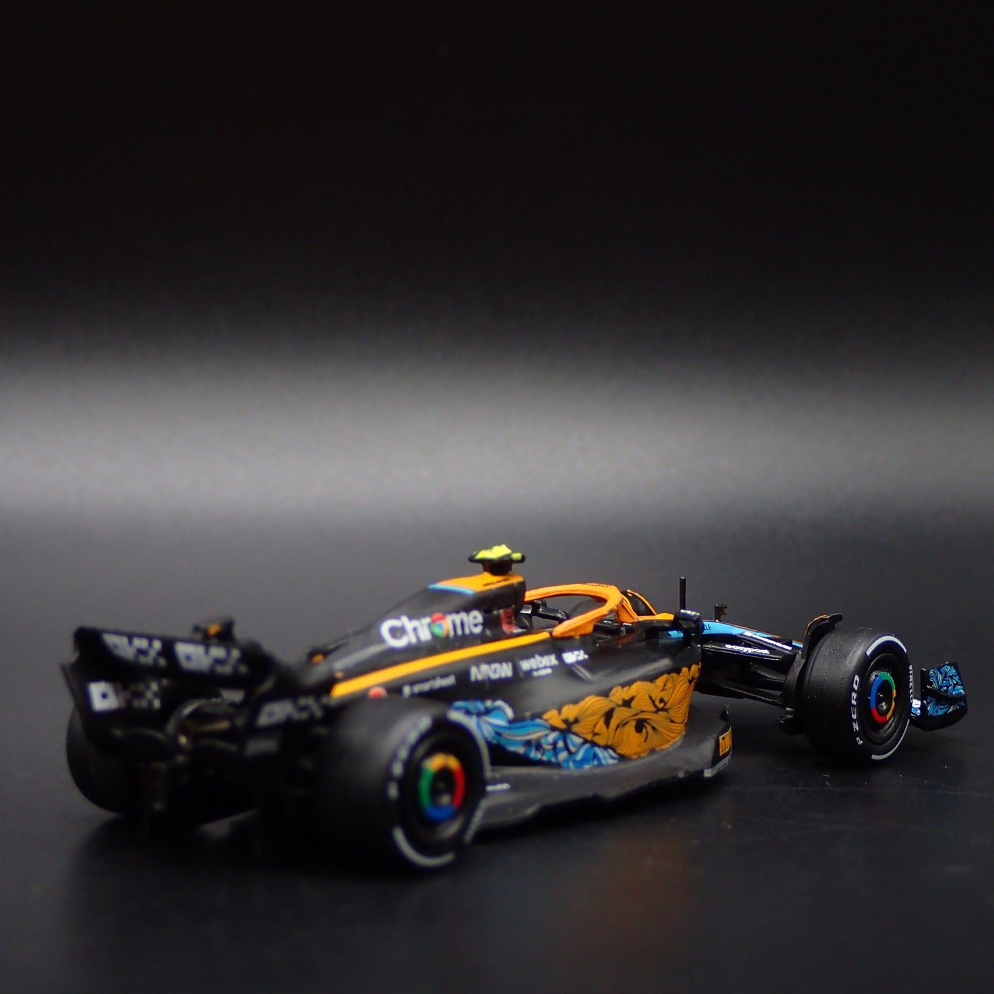 MCLAREN MCL36 LANDO NORRIS #4 2022 ABU DHABI GRAND PRIX F11:64 DIECAST MODEL CAR