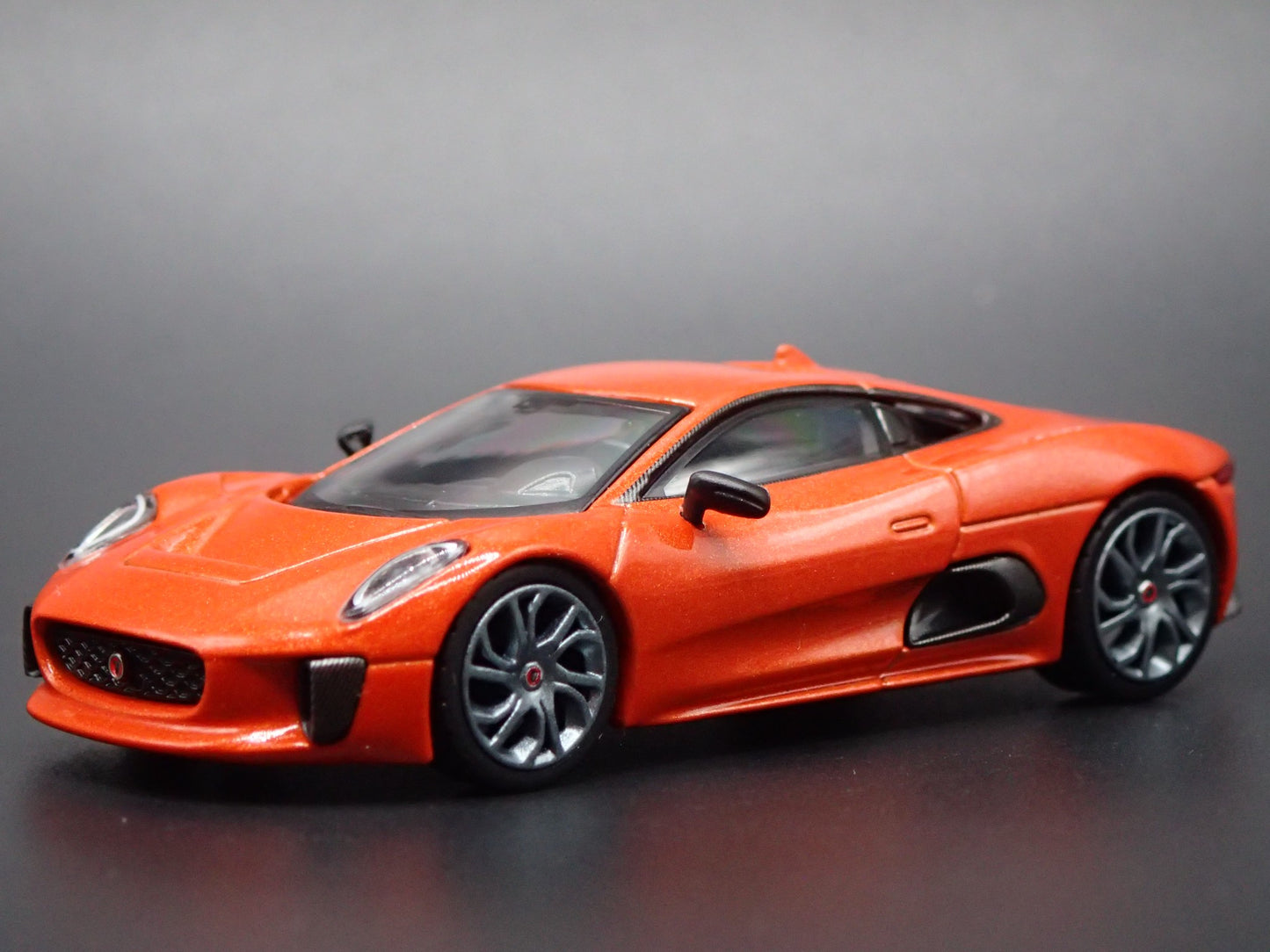 2010-2013 JAGUAR C-X75 ORANGE 1:64 SCALE COLLECTIBLE DIORAMA DIECAST MODEL CAR