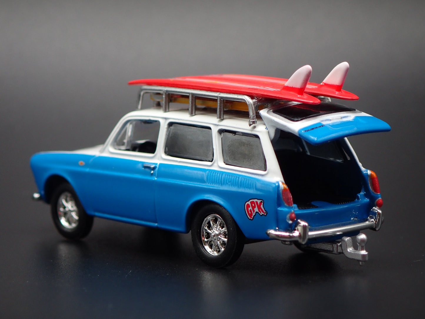 1961-1973 VW VOLKSWAGEN TYPE 3 SQUAREBACK GPK HITCH 1:64 SCALE DIECAST MODEL CAR