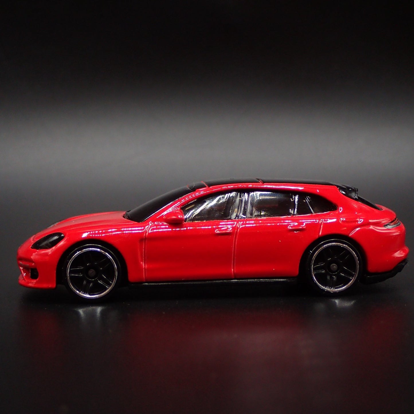 2016-2024 PORSCHE PANAMERA TURBO S E-HYBRID SPORTS TURISMO 1:64 SCALE MODEL CAR