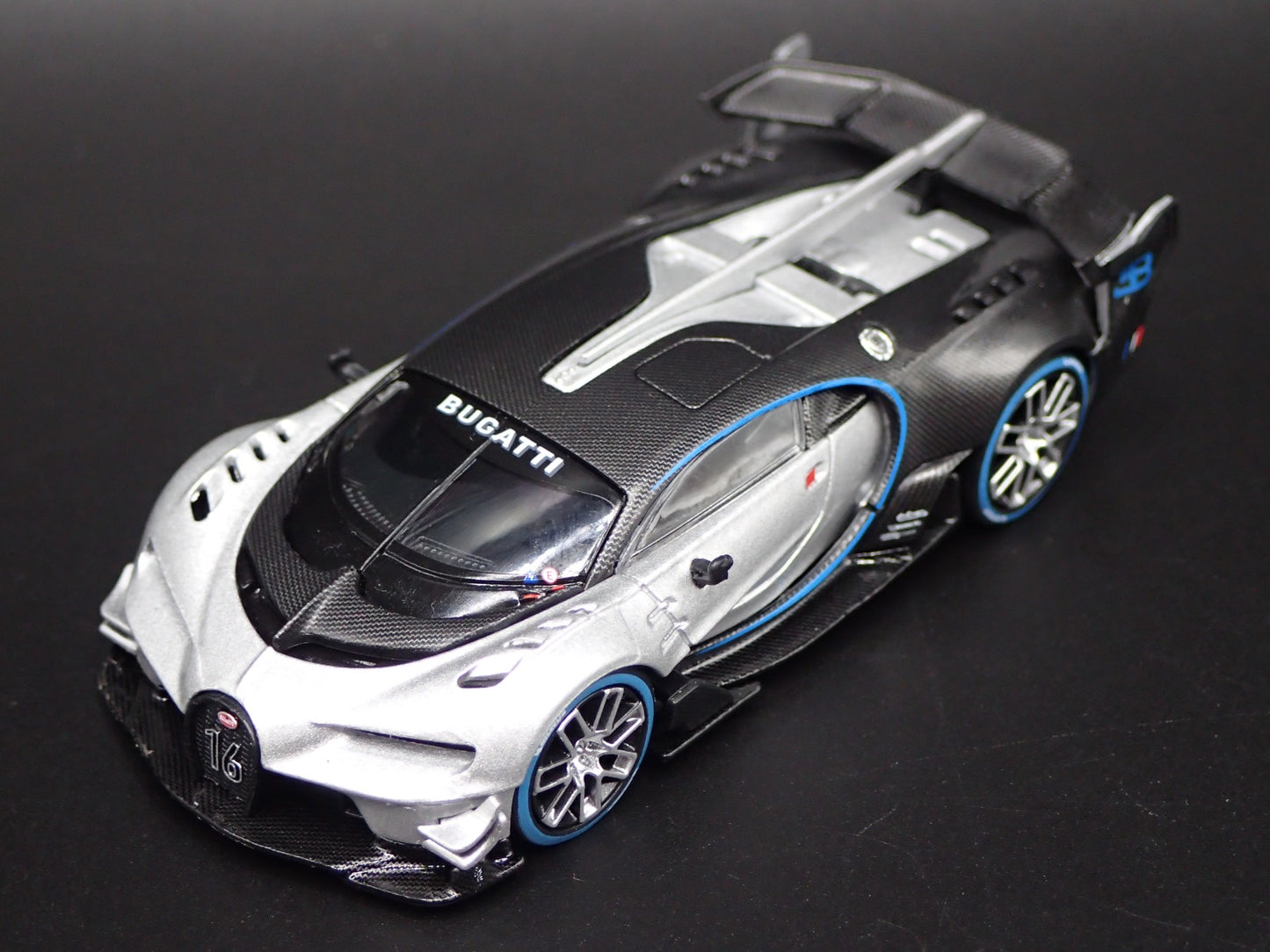 2015 BUGATTI VISION GRAN TURISMO SUPER CAR 1:64 SCALE DIORAMA DIECAST MODEL CAR