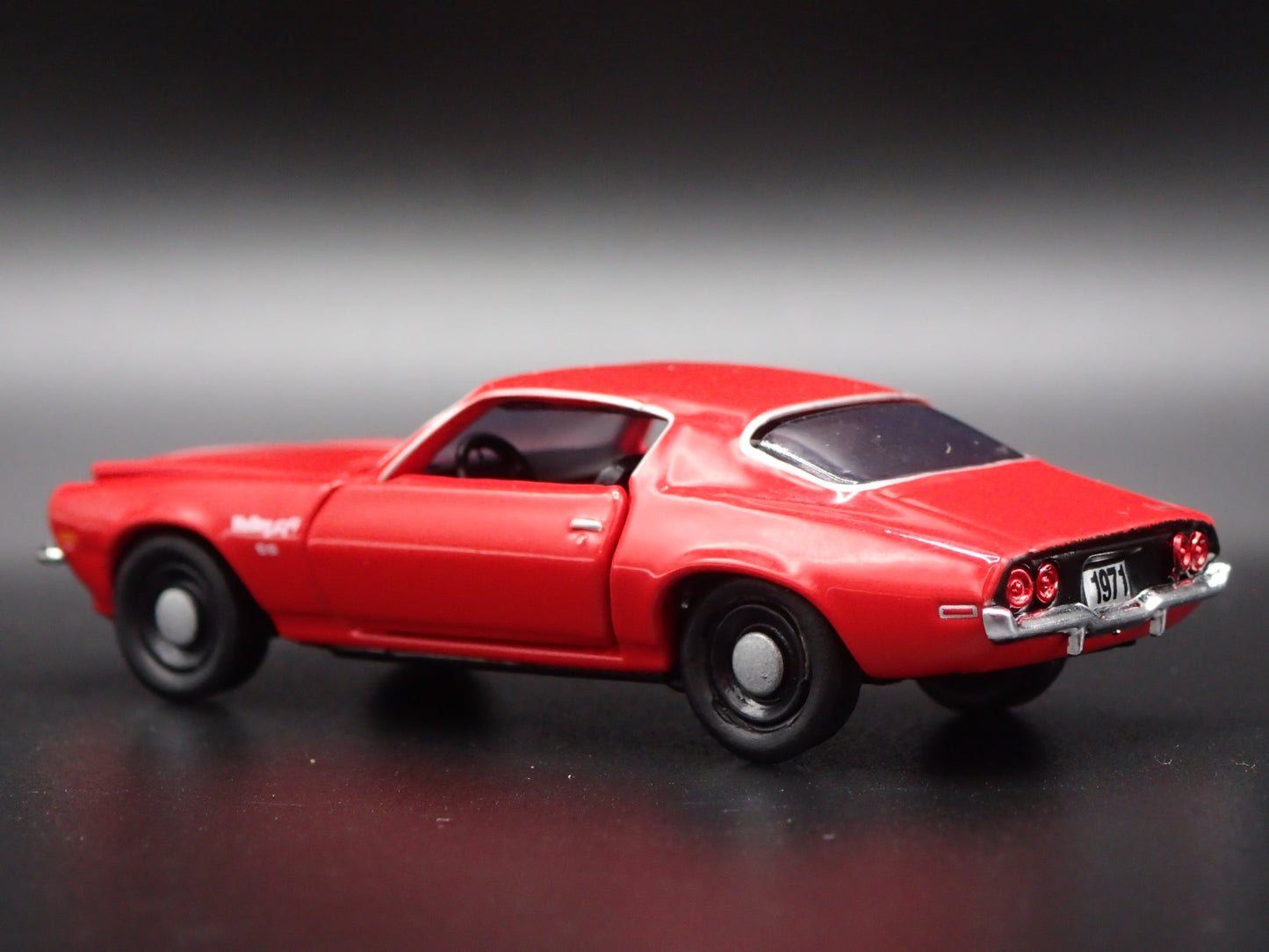 1971 71 CHEVY CHEVROLET CAMARO SS 396 HOLLY EFI RED 1:64 SCALE DIECAST MODEL CAR