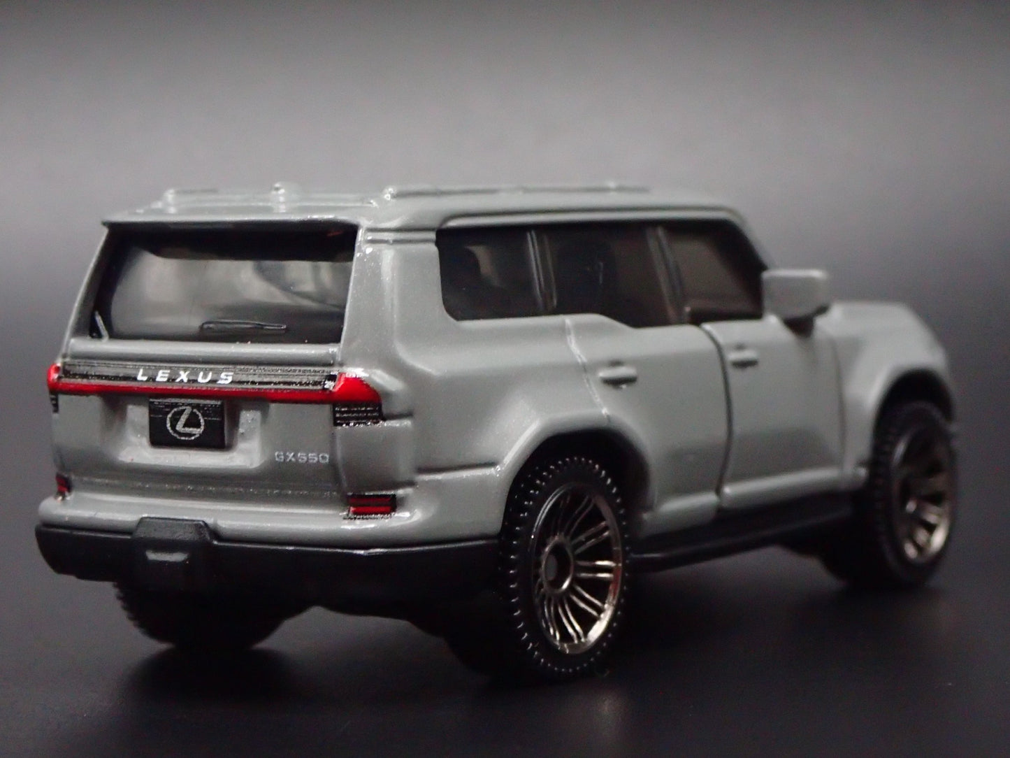 2024-2025 LEXUS GX SUV GRAY 1/64 SCALE COLLECTIBLE DIORAMA DIECAST MODEL CAR
