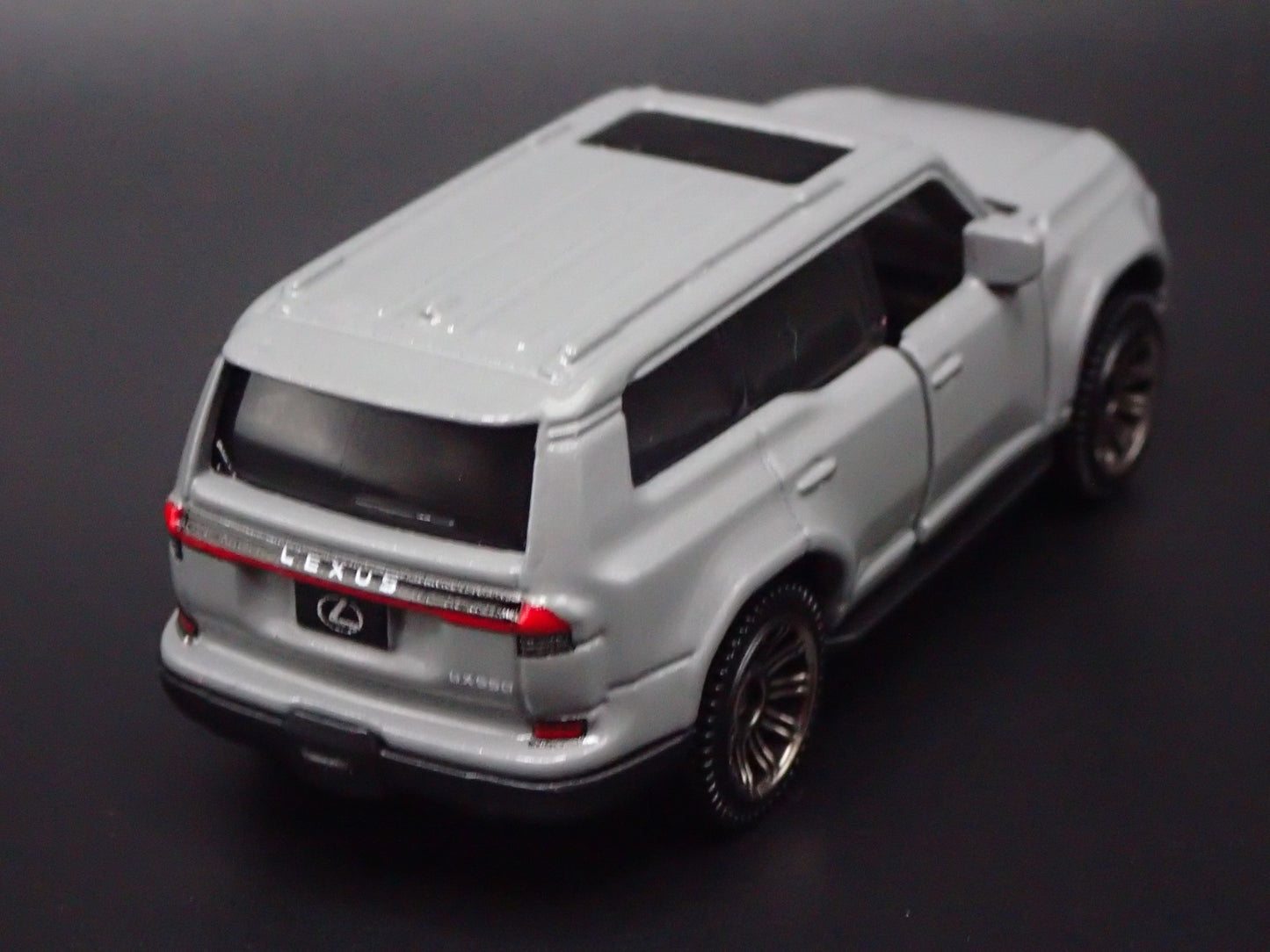 2024-2025 LEXUS GX SUV GRAY 1/64 SCALE COLLECTIBLE DIORAMA DIECAST MODEL CAR