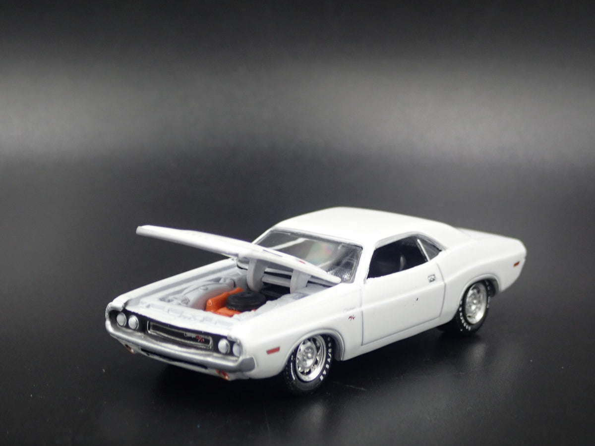 1970 70 DODGE CHALLENGER R/T VANISHING POINT RARE 1:64 SCALE DIECAST MODEL CAR-Burning Rubber Toy Company
