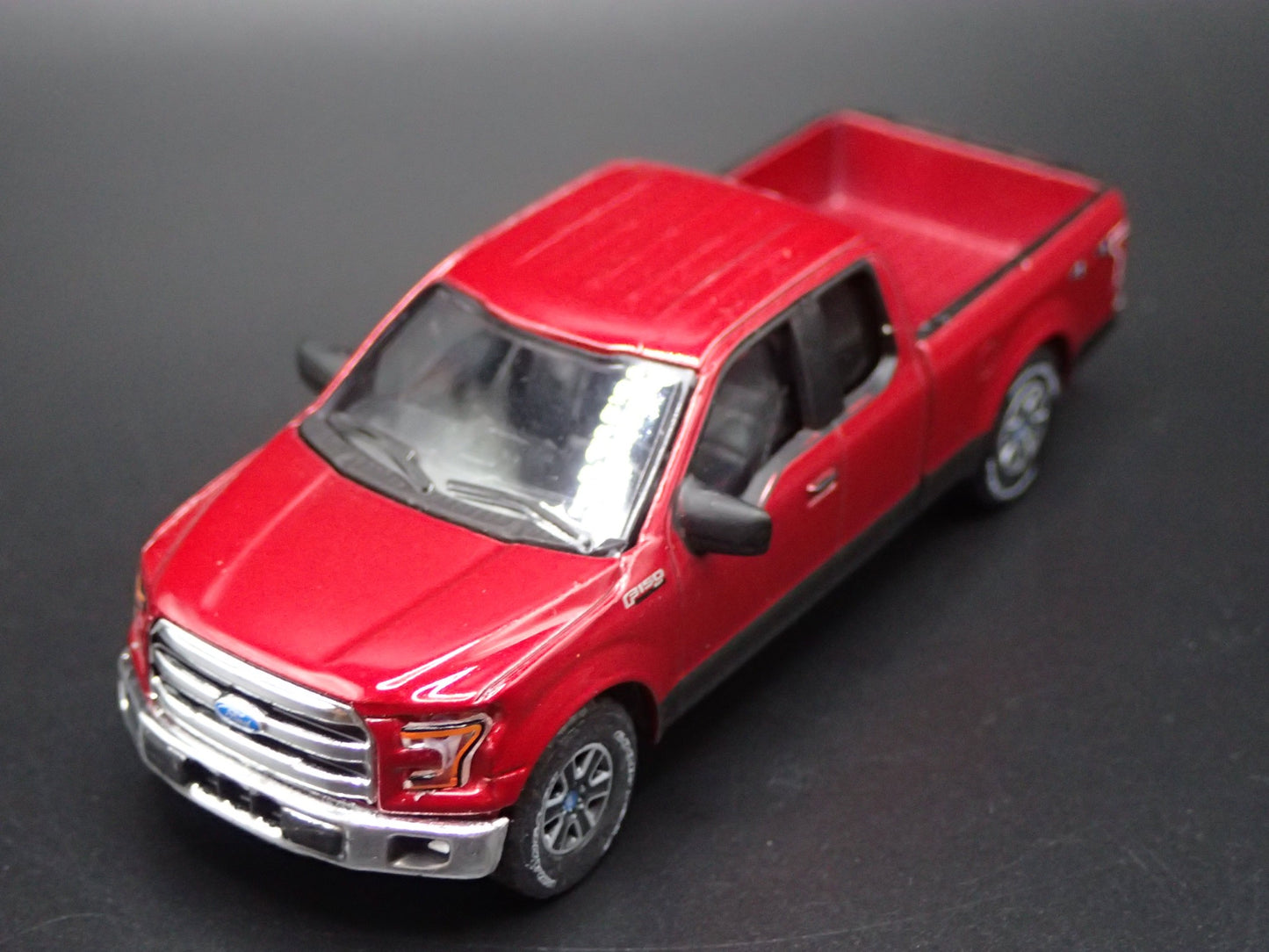 2015 - 2020 FORD F150 PICKUP TRUCK RED 1:64 SCALE COLLECTIBLE DIECAST MODEL CAR