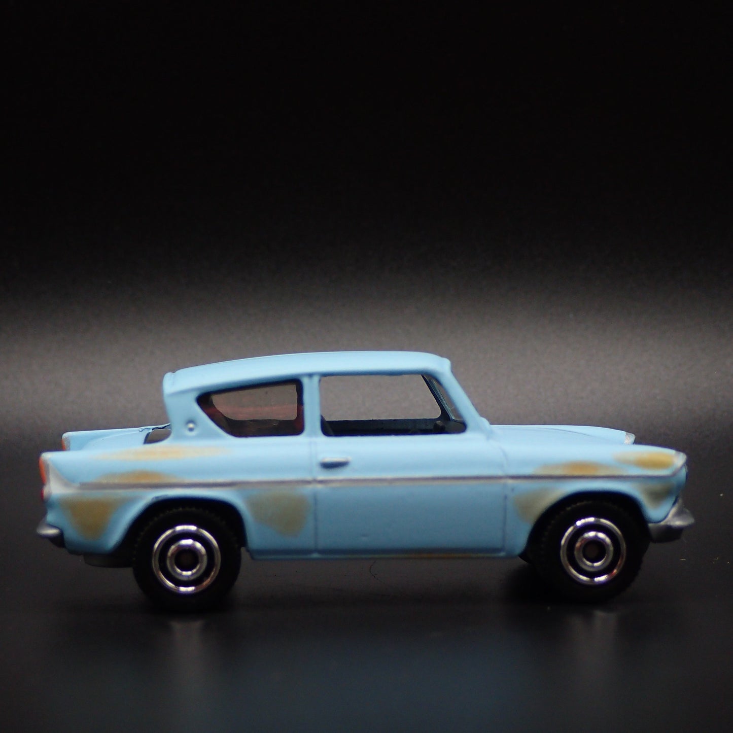 1959-1968 FORD ANGLIA 150E DELUXE HARRY POTTER 1:64 SCALE DIECAST MODEL CAR
