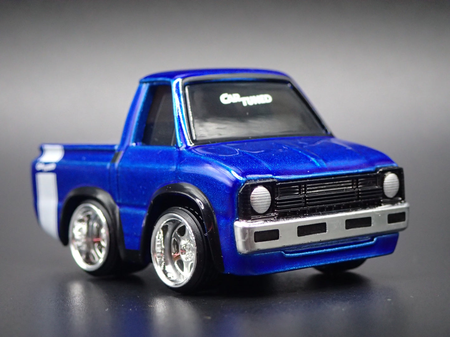 1981 81 TOYOTA HI LUX PICKUP TRUCK CAR TUNED BLUE 1/64 SCALE DIECAST MODEL CAR