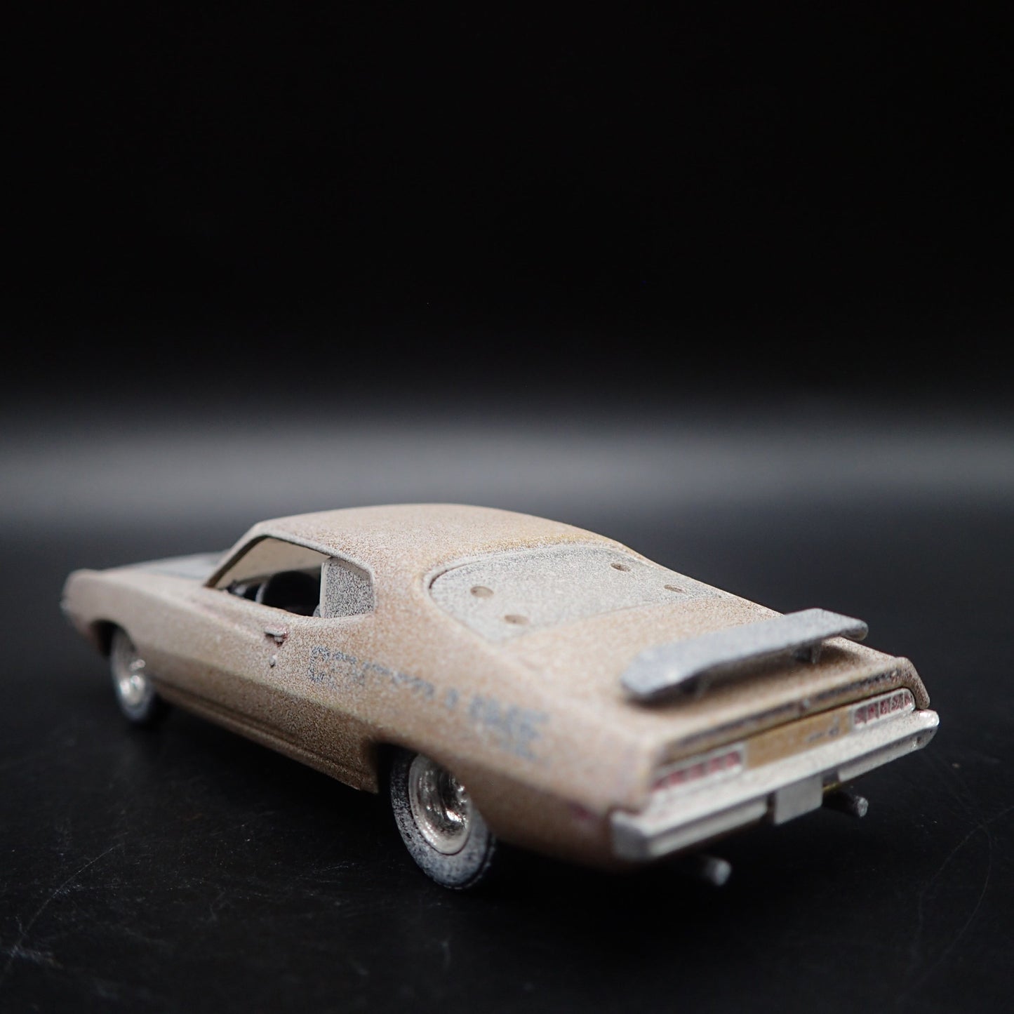1970 70 FORD TORINO COBRA CUSTOM BARN FIND 1:64 SCALE DIORAMA DIECAST MODEL CAR