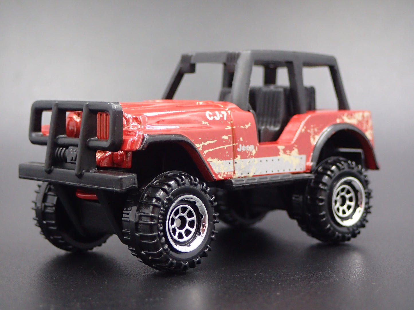 1976- 1986 JEEP WRANGLER CJ7 4X4 W HITCH 1:64 SCALE DIORAMA DIECAST MODEL CAR