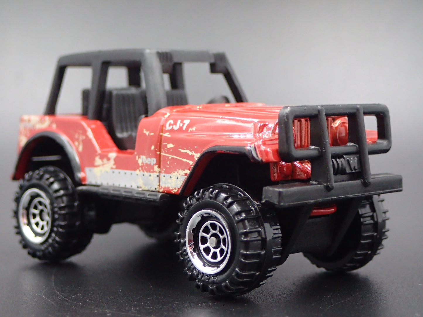 1976- 1986 JEEP WRANGLER CJ7 4X4 W HITCH 1:64 SCALE DIORAMA DIECAST MODEL CAR