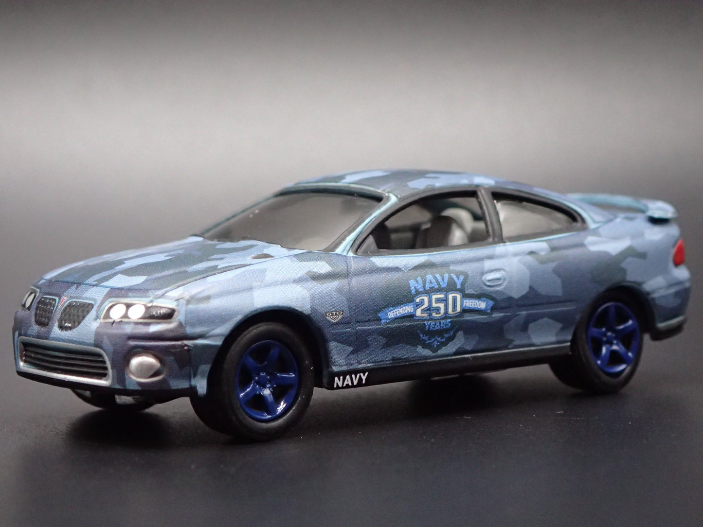 2004-2006 PONTIAC GTO NAVY 250TH ANNIVERSARY BLUE 1:64 SCALE DIECAST MODEL CAR