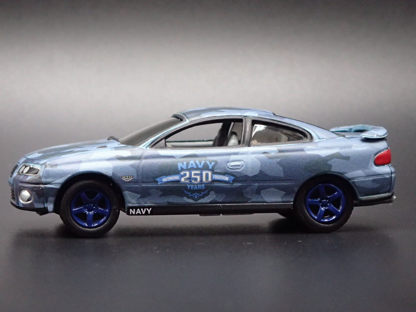 2004-2006 PONTIAC GTO NAVY 250TH ANNIVERSARY BLUE 1:64 SCALE DIECAST MODEL CAR