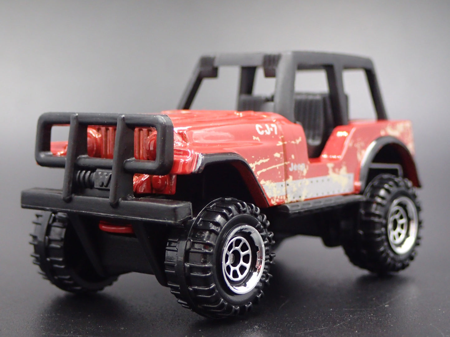 1976- 1986 JEEP WRANGLER CJ7 4X4 W HITCH 1:64 SCALE DIORAMA DIECAST MODEL CAR