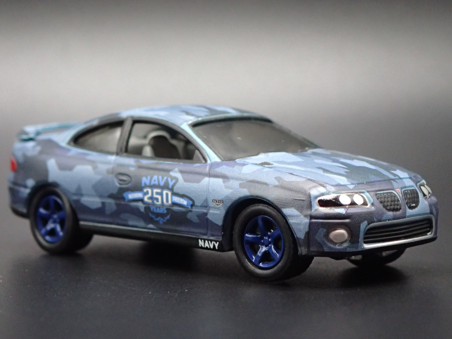 2004-2006 PONTIAC GTO NAVY 250TH ANNIVERSARY BLUE 1:64 SCALE DIECAST MODEL CAR