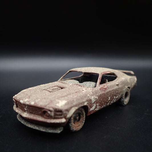 1970 70 FORD MUSTANG FASTBACK BARN FIND 1/64 SCALE DIORAMA DIECAST MODEL CAR