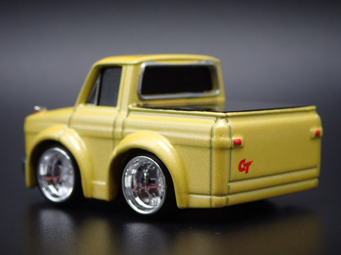 1968-1972 TOYOTA HI LUX PICKUP TRUCK CAR TUNED YEL 1/64 SCALE DIECAST MODEL CAR