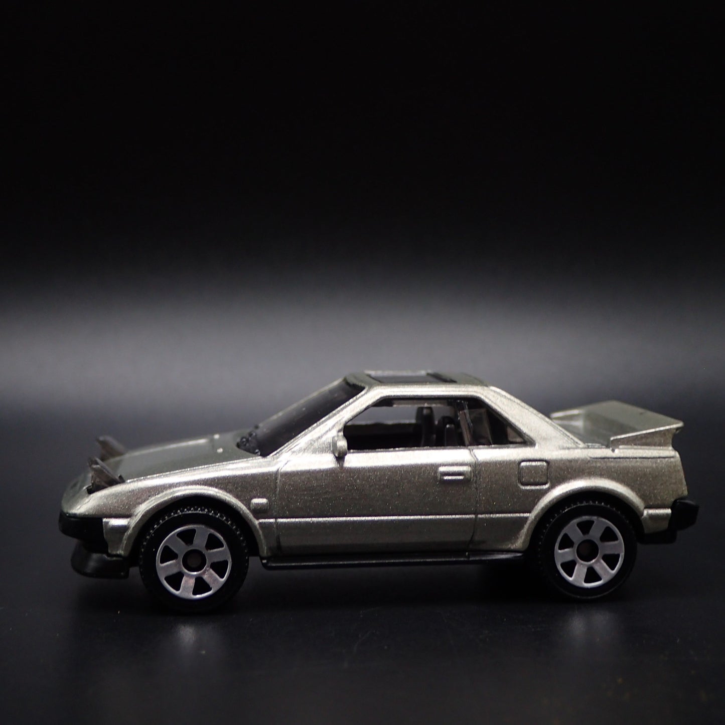 1984-1989 TOYOTA MR2 LIGHTS UP 1/64 SCALE COLLECTIBLE DIORAMA DIECAST MODEL CAR