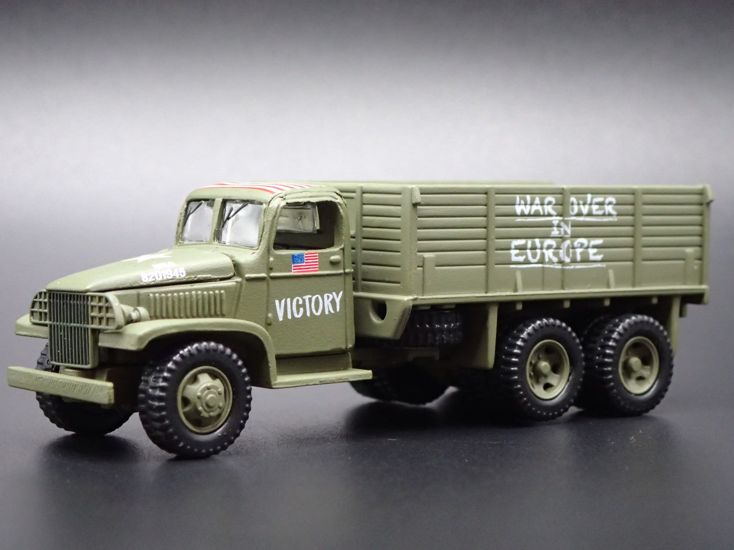 WWII GMC CCKW 2.5 TON 6X6 TRUCK MILITARY V-E DAY 1:87 SCALE DIECAST MODEL CAR