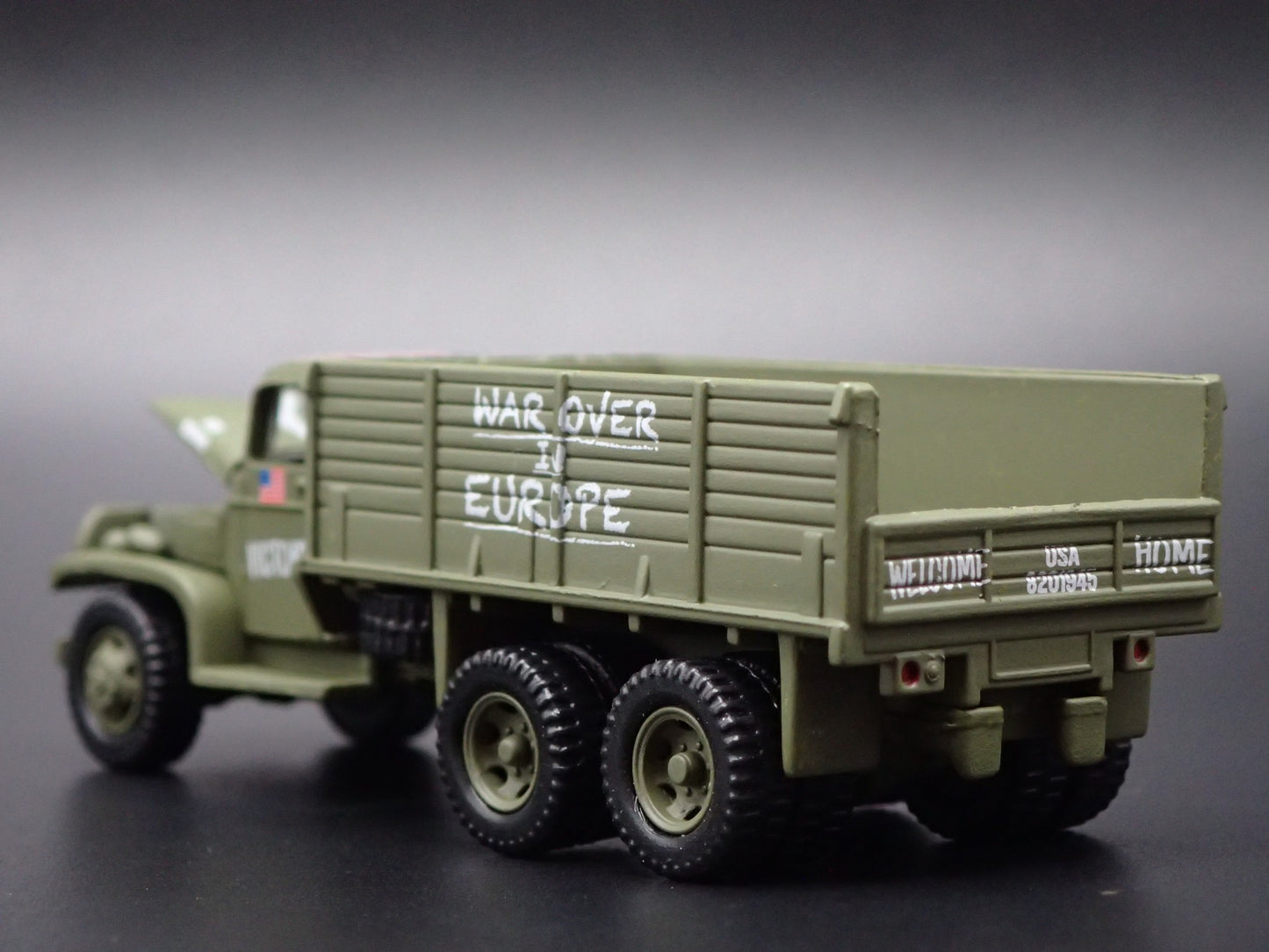 WWII GMC CCKW 2.5 TON 6X6 TRUCK MILITARY V-E DAY 1:87 SCALE DIECAST MODEL CAR