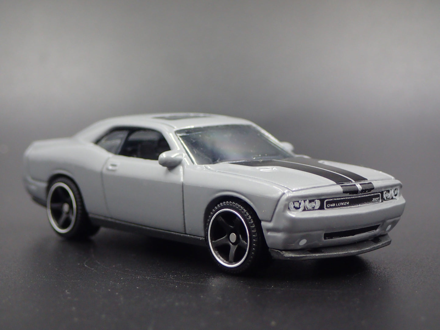 2008-2023 DODGE CHALLENGER SRT8 1/64 SCALE COLLECTIBLE DIORAMA DIECAST MODEL CAR