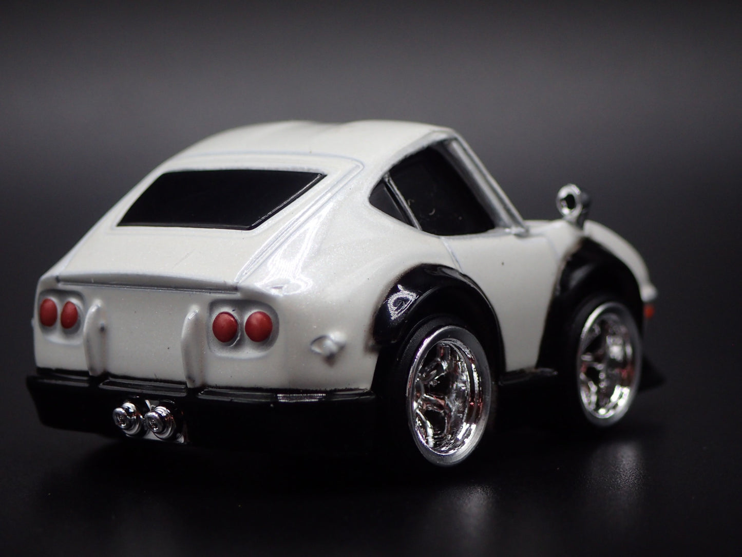1967-1970 TOYOTA 2000GT TUNED JDM WHITE 1/64 SCALE COLLECITBLE DIECAST MODEL CAR