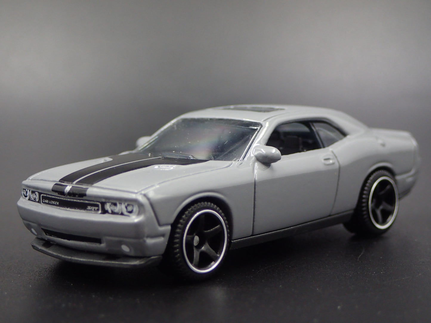 2008-2023 DODGE CHALLENGER SRT8 1/64 SCALE COLLECTIBLE DIORAMA DIECAST MODEL CAR