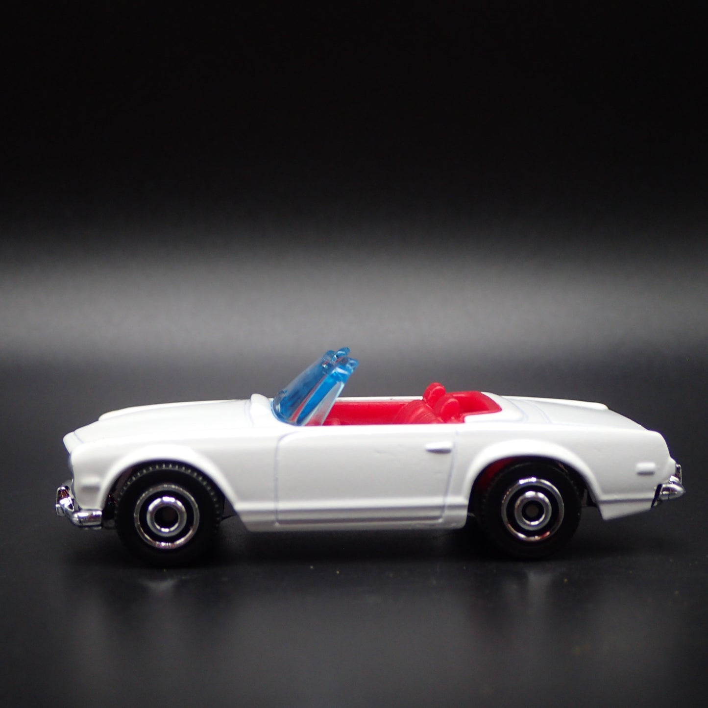 1963-1967 MERCEDES-BENZ 230 SL CONVERTIBLE 1:64 SCALE DIORAMA DIECAST MODEL CAR