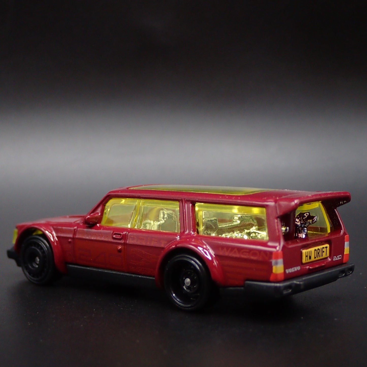 VOLVO 240 DRIFT STATION WAGON 1:64 SCALE COLLECTIBLE DIORAMA DIECAST MODEL CAR