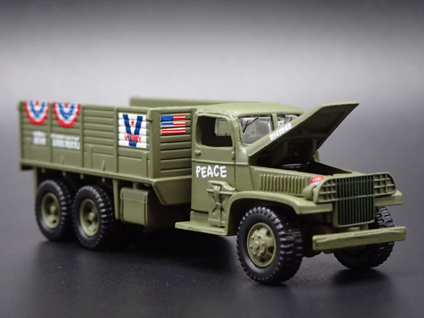 WWII GMC CCKW 2.5 TON 6X6 TRUCK MILITARY V-J DAY 1:87 SCALE DIECAST MODEL CAR