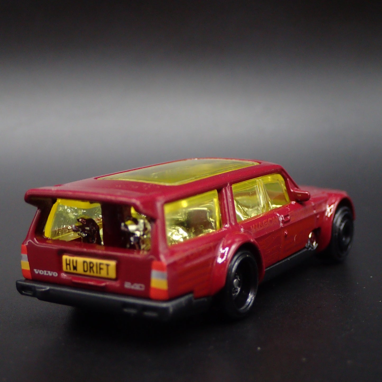 VOLVO 240 DRIFT STATION WAGON 1:64 SCALE COLLECTIBLE DIORAMA DIECAST MODEL CAR