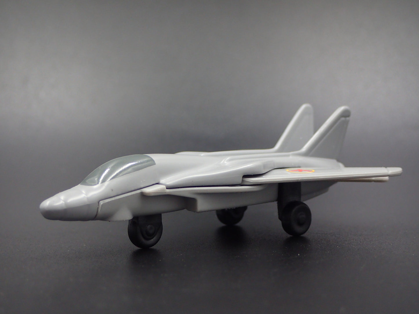 TOP GUN MAVERICK SWING WING PLANE MILITARY 1:64 MB SCALE DIORAMA DIECAST MODEL