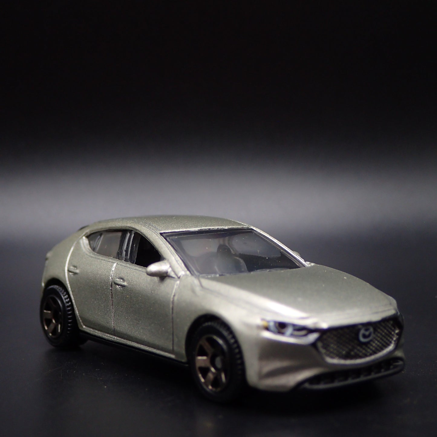 2019-2025 MAZDA 3 4 FOUR DOOR HATCHBACK 1:64 SCALE DIORAMA DIECAST MODEL CAR