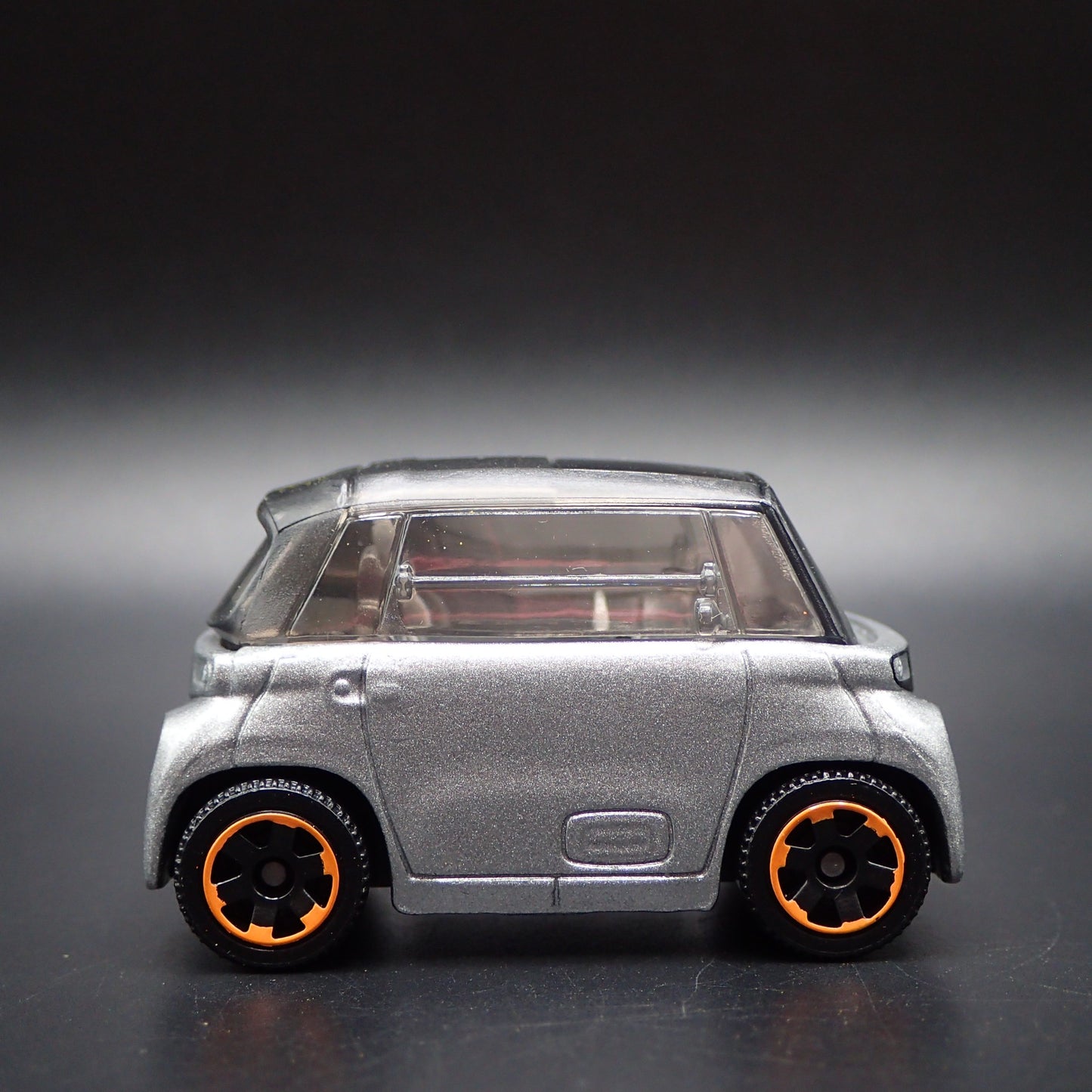 2020-2025 CITROEN AMI ELECTRIC 1:64 SCALE COLLECTIBLE DIORAMA DIECAST MODEL CAR