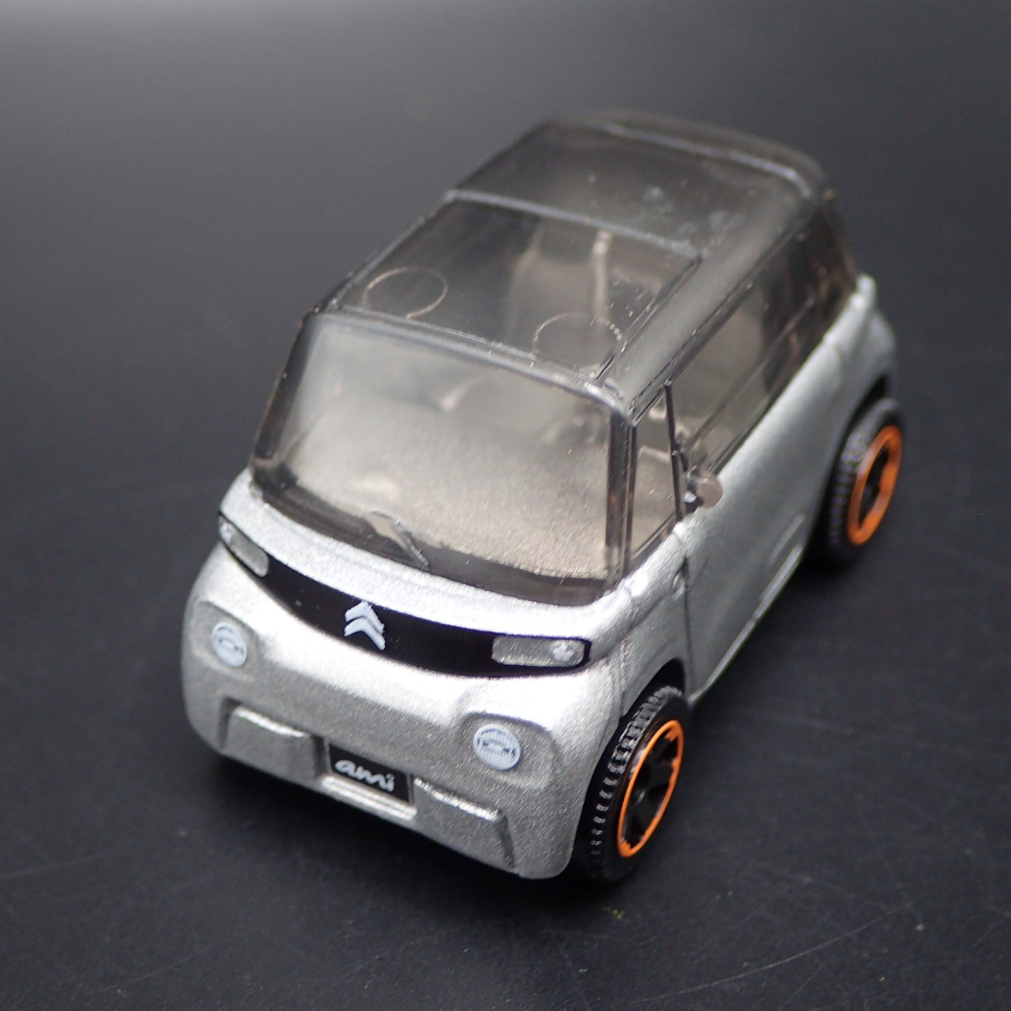 2020-2025 CITROEN AMI ELECTRIC 1:64 SCALE COLLECTIBLE DIORAMA DIECAST MODEL CAR