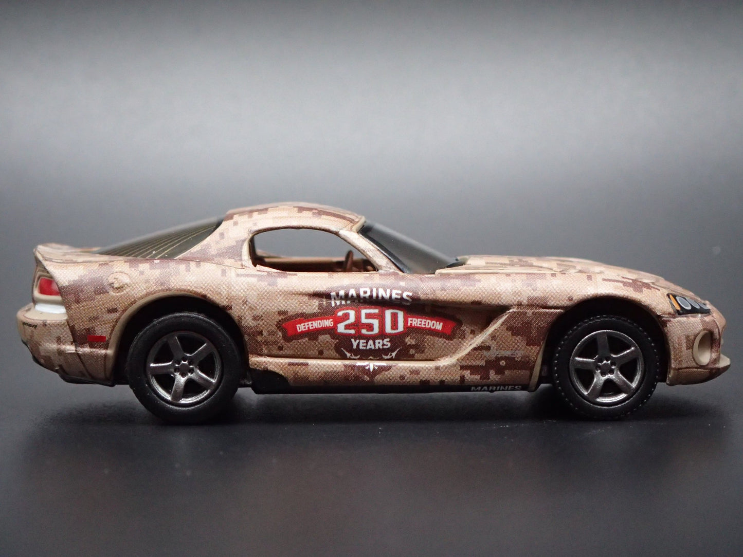 2008-2010 DODGE VIPER SRT10 MARINES 250 ANNIVERSARY 1/64 SCALE DIECAST MODEL CAR