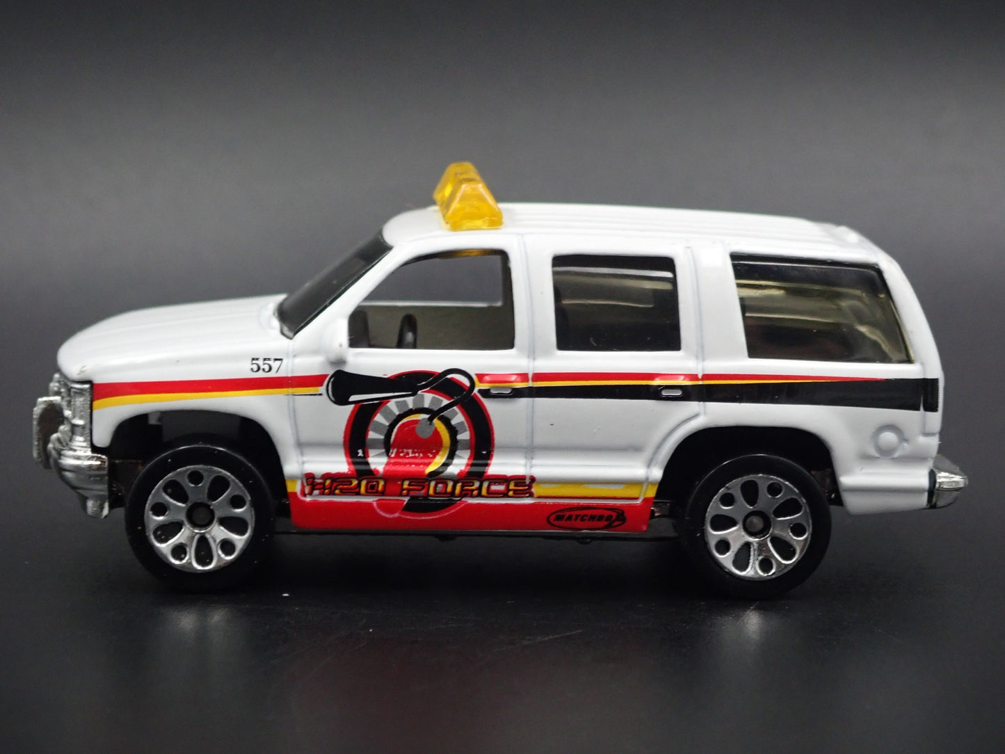 1997 97 CHEVY CHEVROLET TAHOE FIRE RESUCE VEHICLE 1:64  SCALE DIECAST MODEL CAR